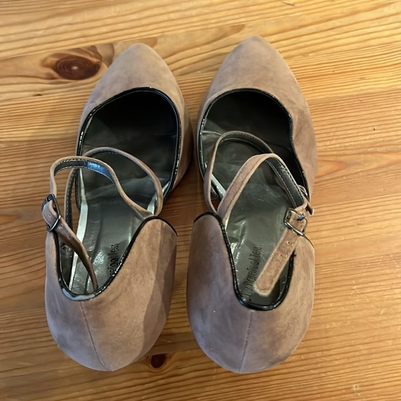 Barefoot Tess BFT tan suede pumps size 11 - Picture 4 of 11